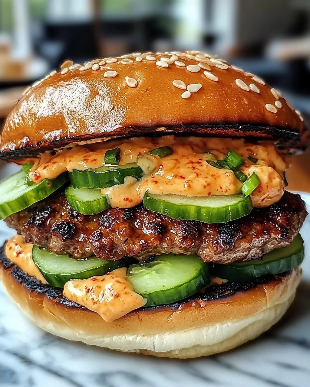 Koreanisches BBQ Bulgogi Rindfleisch Burger mit Mayo